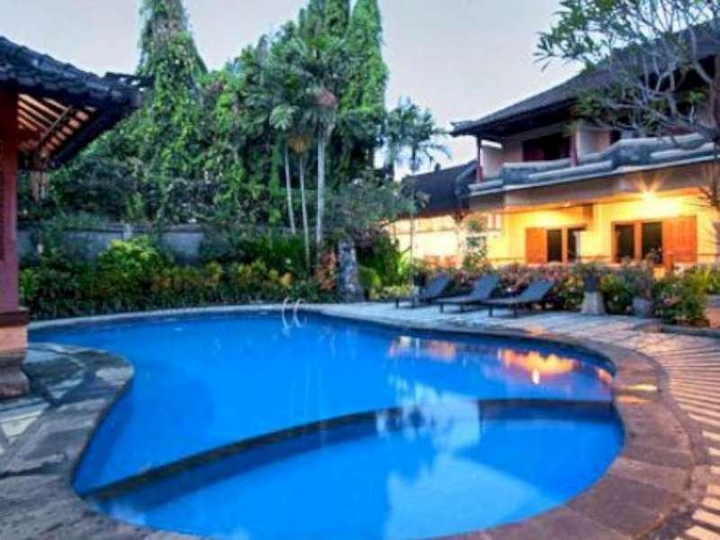 Paradiso Beach Inn Kuta  Exterior photo